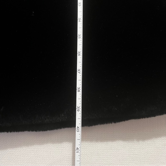 Elegant Black Hooded Women's Coat - Picture 11 of 16